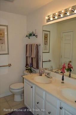 Building Photo - 1329 Crosswinds Dr