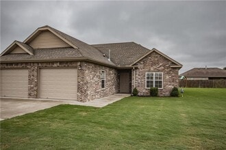Building Photo - 1230 Marigold Rd