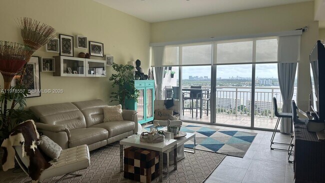 Foto del edificio - 18031 Biscayne Blvd