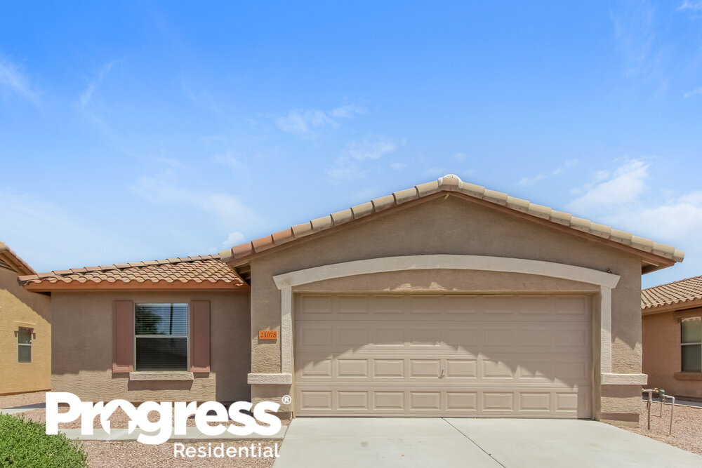 Foto principal - 25078 W Dove Trail