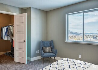 Building Photo - 640 Ptarmigan Ln