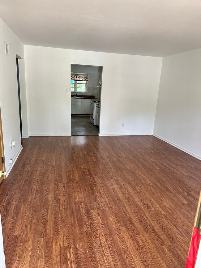 Building Photo - 242 Ries Rd