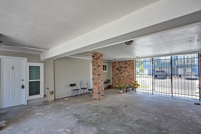 Building Photo - 1423 Hawthorne St