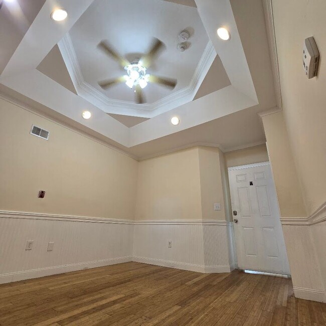 Foto del edificio - Make this your home today! Come rent with ...