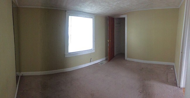 Building Photo - 721 E Union St