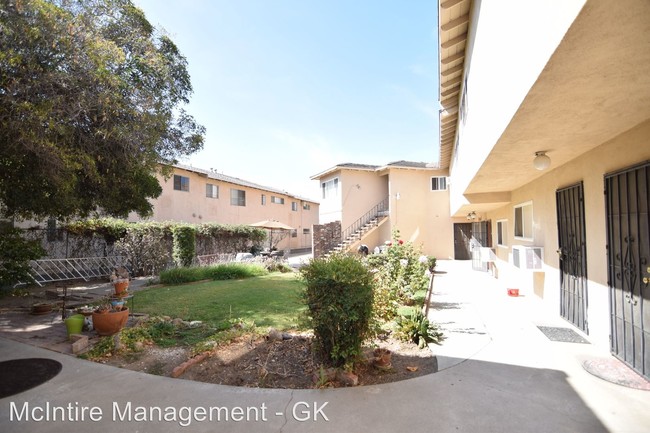 Building Photo - 453 S Barranca Ave