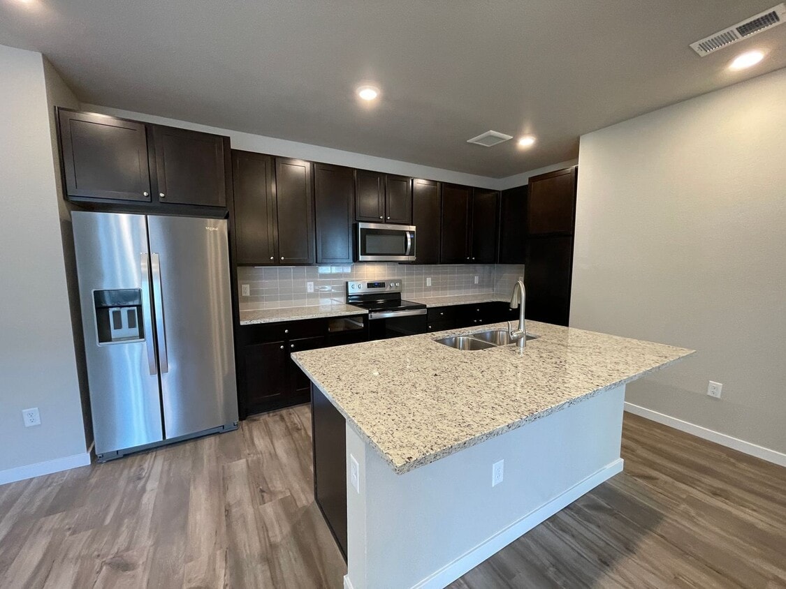 Primary Photo - Newly Built Move-in Ready Modern Condo!
