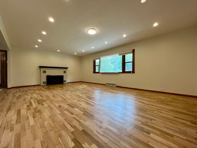 Living Room - 5314 Hammersley Rd