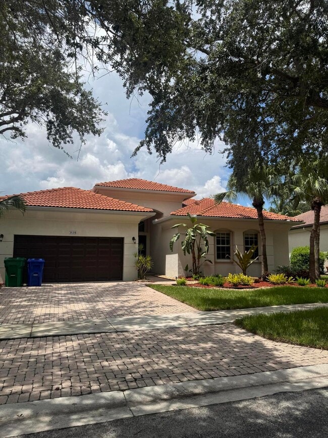 Building Photo - 3410 SW 195th Ave