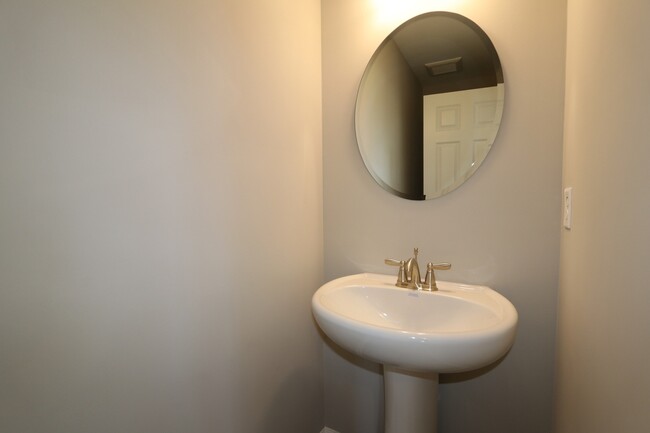 Foto del edificio - 6965 Sablecliff Way