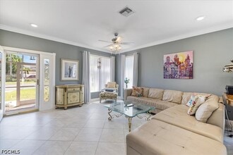 Building Photo - 13870 Silver Lake Ct
