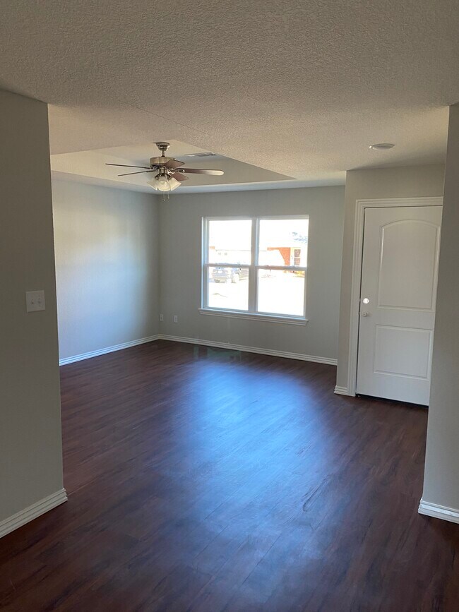 Building Photo - 3415 Fincastle Cir