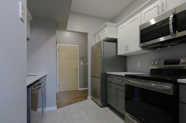 Foto del edificio - 151 W Brookline St