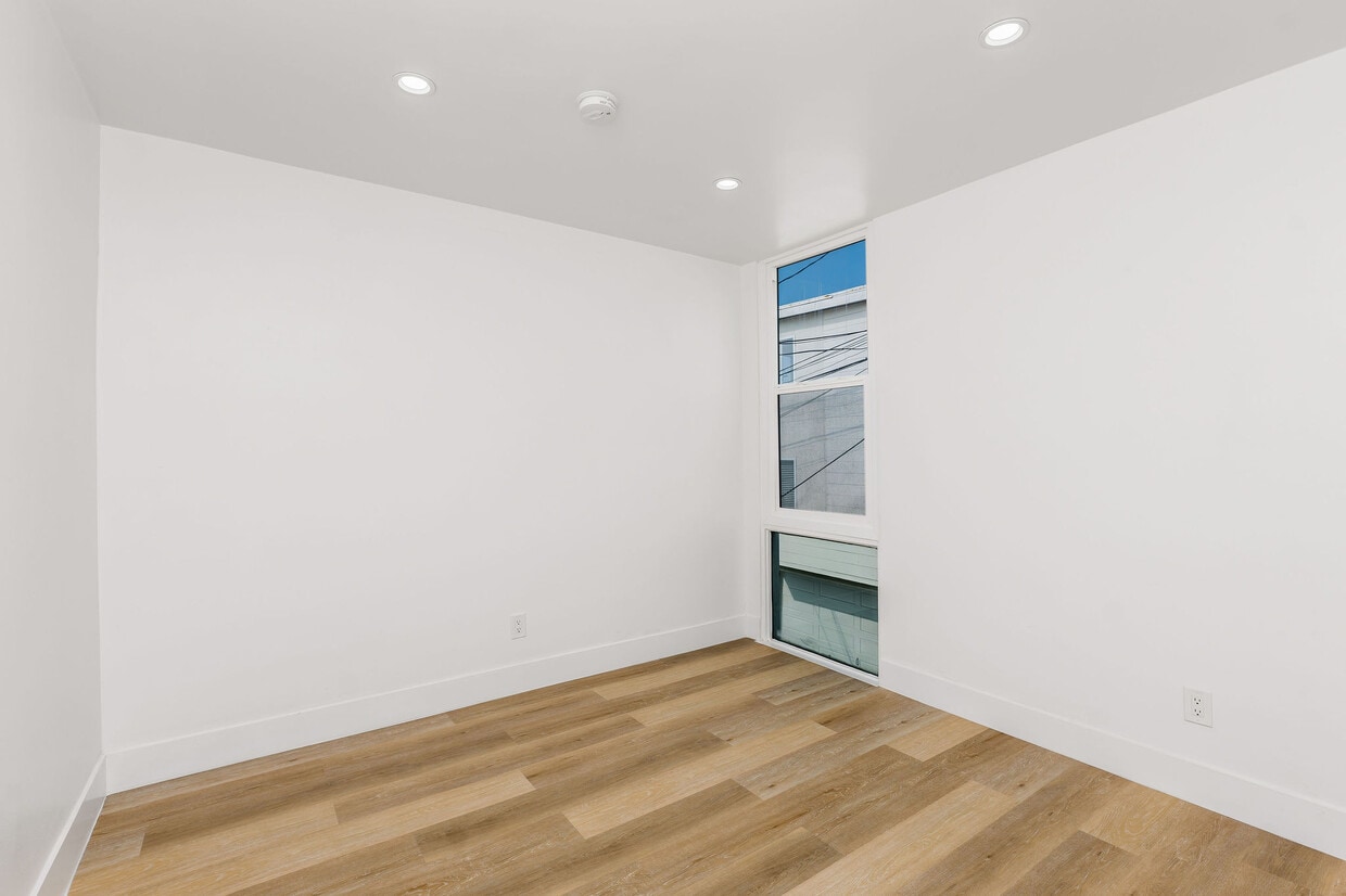 Foto principal - 3901 Highland Ave