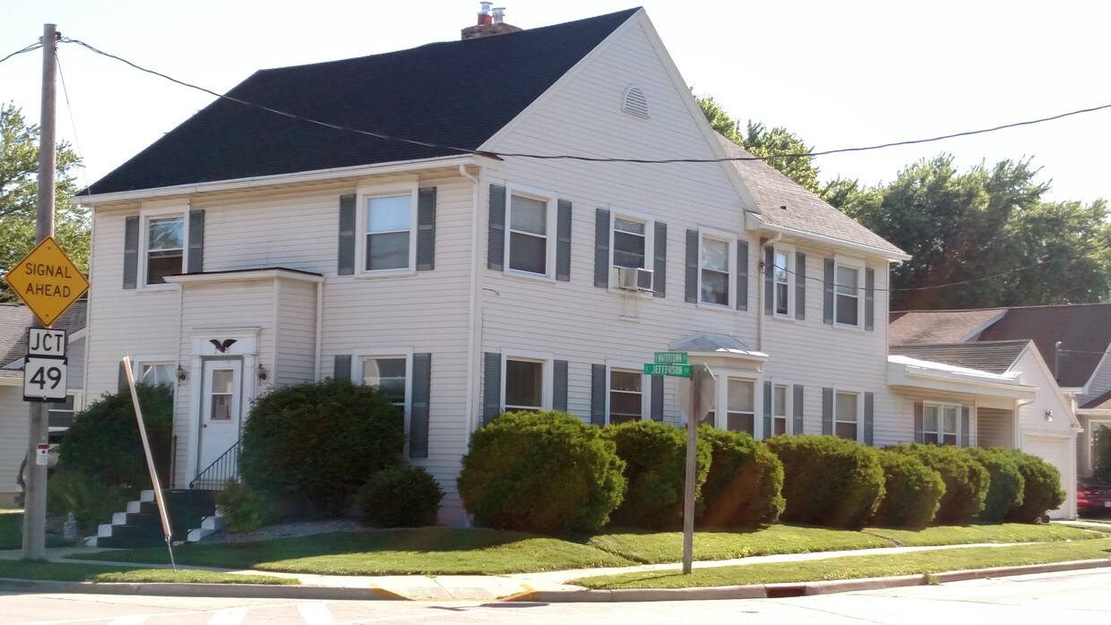 Primary Photo - 29 S Watertown St
