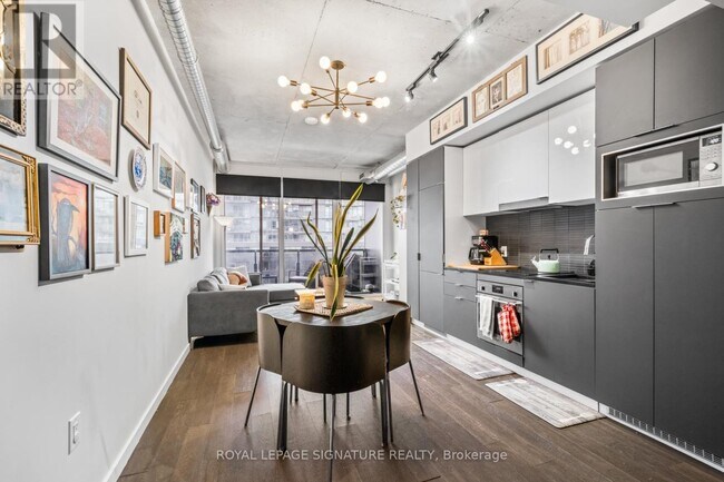 Photo du bâtiment - 170 Bayview Ave