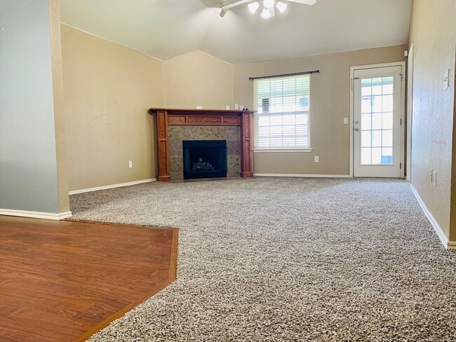 Building Photo - Beautiful 3BD 2BA Home in Moore!!