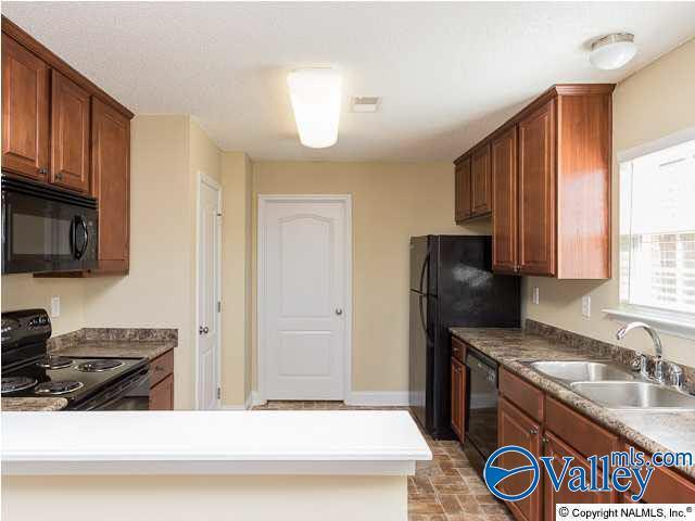Building Photo - 212 Crab Orchard Dr