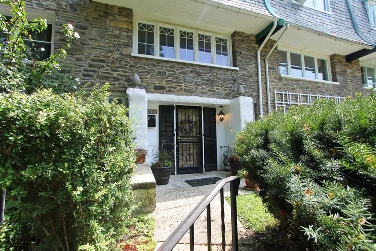 Photo - 254 E Meehan (3BD/1.5BT)