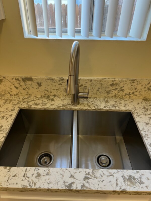 Foto del edificio - 1618 1/2 W 219th St