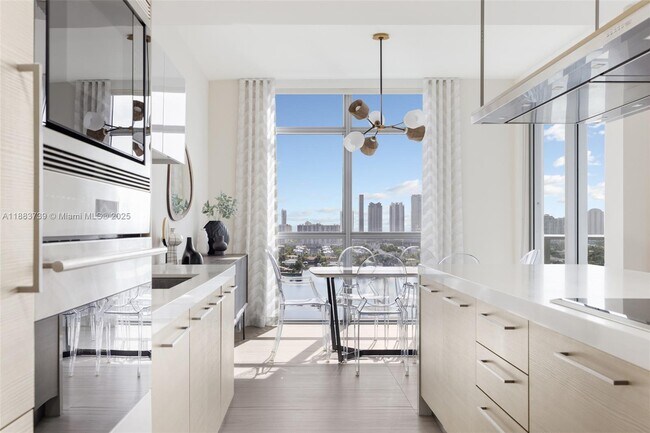Foto del edificio - 17301 Biscayne Blvd