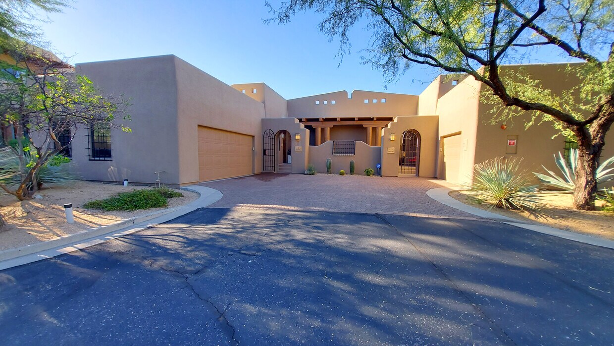 36601 N Mule Train Rd, Carefree, AZ 85377 Townhome Rentals in