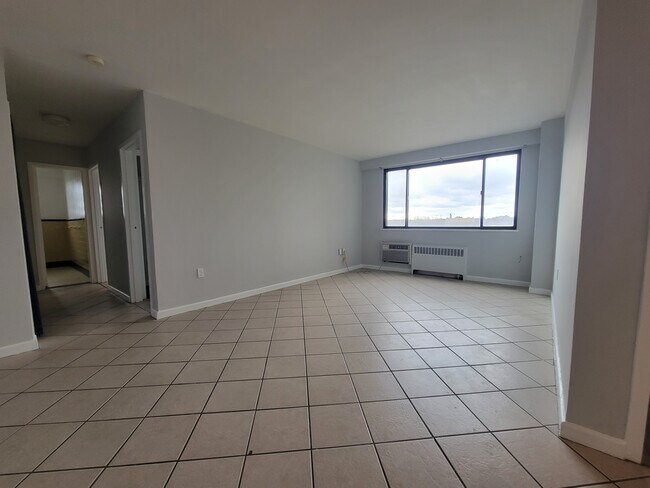 Foto del edificio - 11720 Edgewater Dr