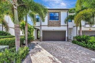 Building Photo - 4509 E Aqua Bella Ln