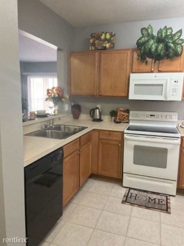 Building Photo - 6434 Cypressdale Dr
