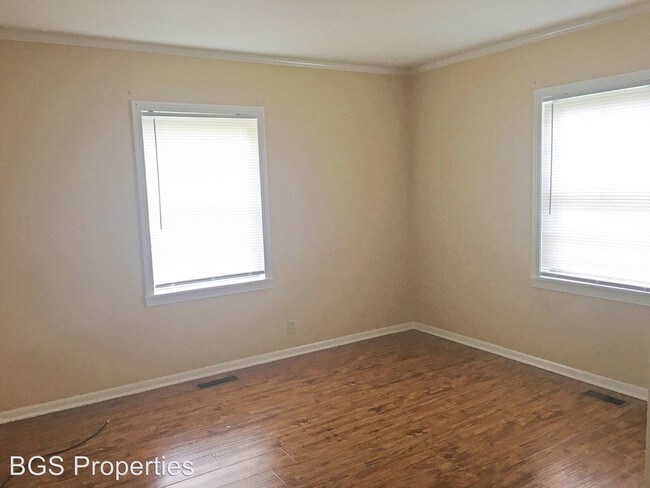 Foto del edificio - 2 br, 1 bath House - 868 N. Main St.