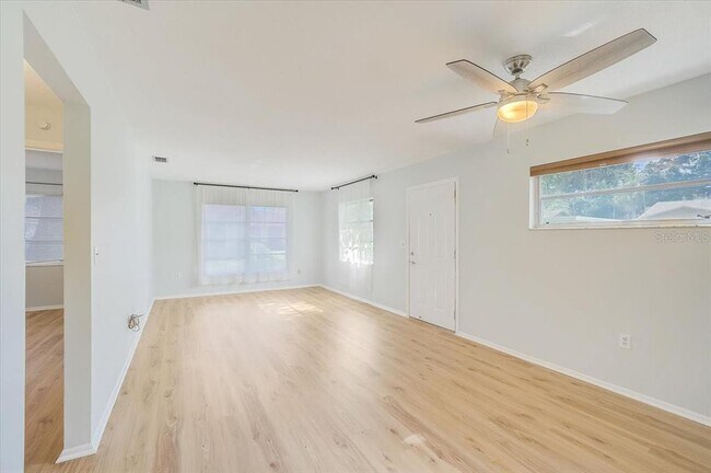 Building Photo - 1360 Grand Blvd