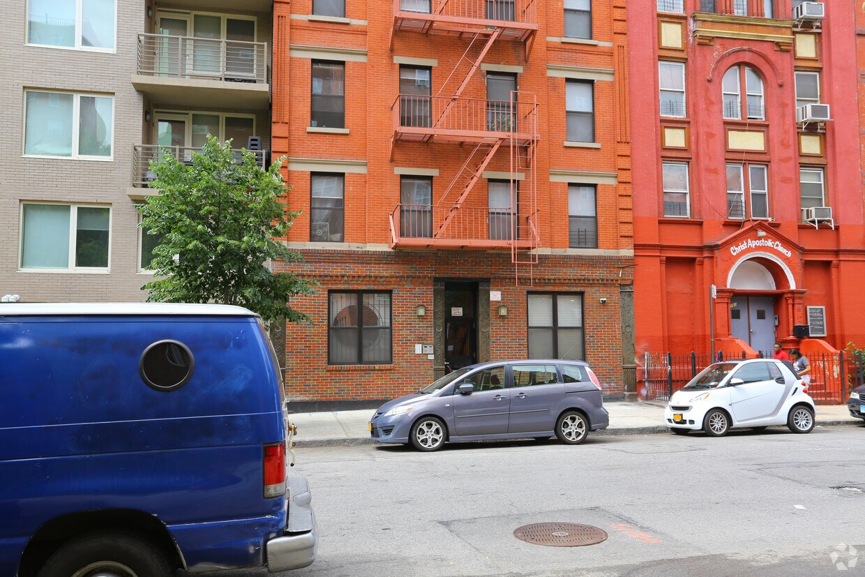 Foto del edificio - 164-166 E 112th St