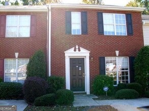 Building Photo - 1364 Hollenbeck Ln