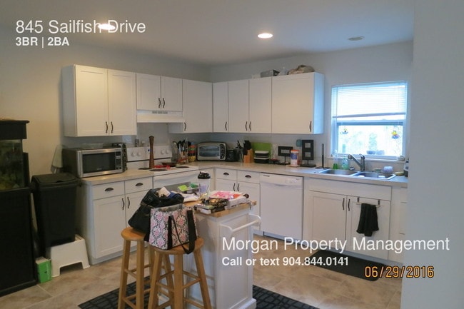 Building Photo - 845 Sailfish Dr