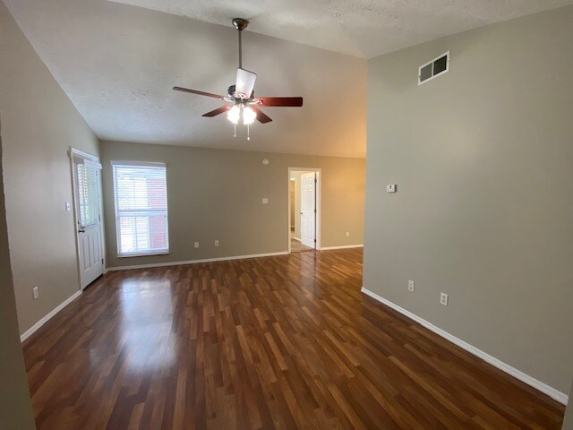 Foto del edificio - 2933 Billings Way