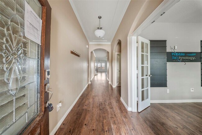 Foto del edificio - 3306 Benbrook Springs Ln