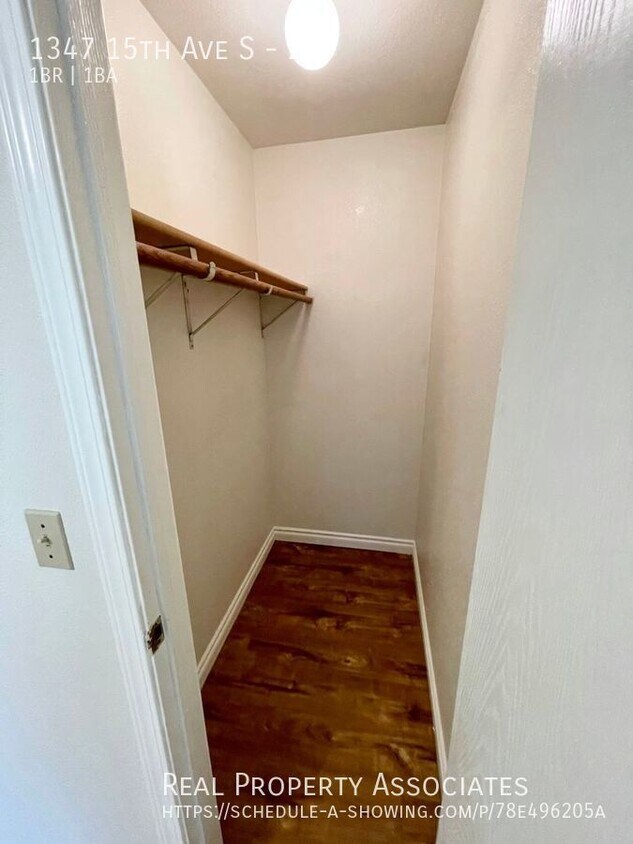 Foto del edificio - 1347 15th Ave S