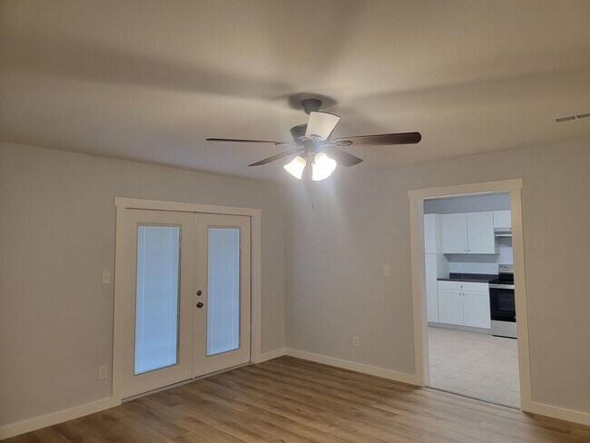 Foto del edificio - Three bedroom duplex!