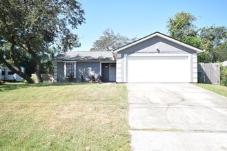 Building Photo - 870 Farrington Dr
