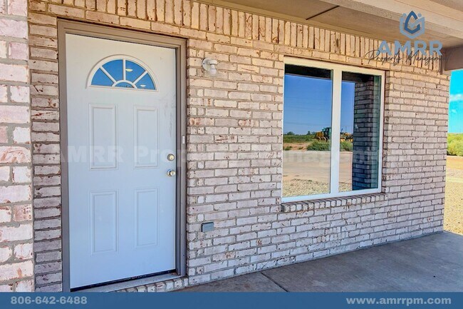 Foto del edificio - NEW 3 Bedroom Home ONLY $1,450 PER MONTH