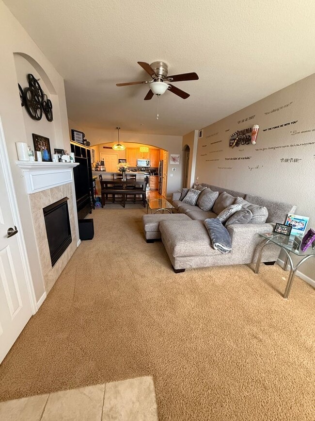 Beautifully Maintained 2BR Townhome in Prime Broomfield Location - Beautifully Maintained 2BR Townhome in Prime Broomfield Location