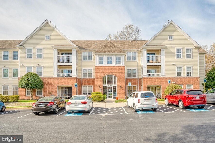 Primary Photo - 1310 Sheridan Pl