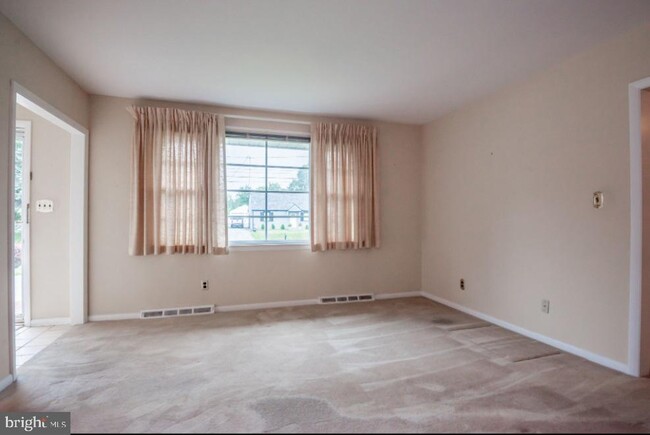 Building Photo - 2311 Centerville Rd