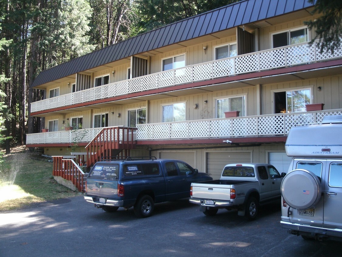 Primary Photo - 692 Monte Vista Ave
