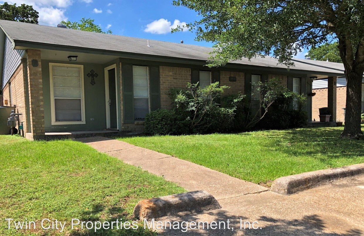 Foto principal - 3511 Curtis St