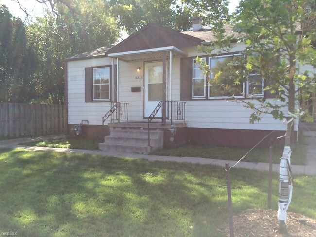 Building Photo - 5463 Fontenelle Blvd