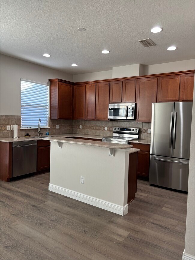 Foto del edificio - 12974 Kegan St