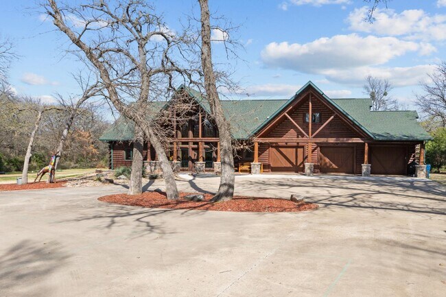 Foto del edificio - 751 Oak View Dr