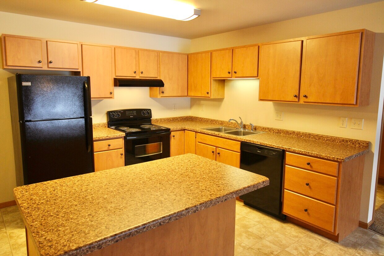 Pine View Estates Apartments in Kronenwetter, WI