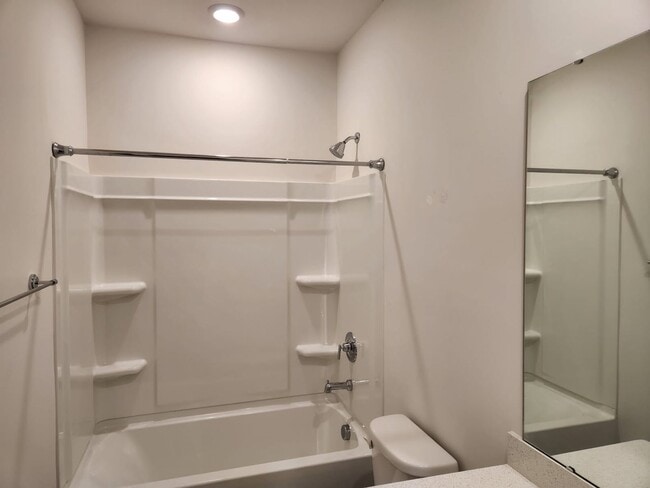 Building Photo - Charming 3-Bedroom, 2-Bathroom Single-Family Home in The Vineyards of Charlotte